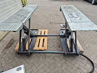 Nussbaum - 2023 - sprinter mobil 30000 - poetsbrug / banden brug - afbeelding 1 van  11