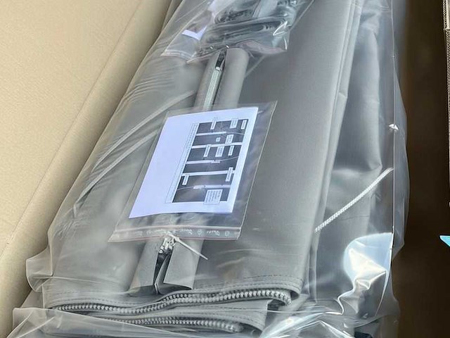 Nv equipment beneteau oceanis 41.1 bimini cadet gray - 176220 - afbeelding 4 van  5