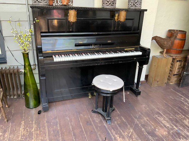 N.v. hees riese piano - afbeelding 1 van  11
