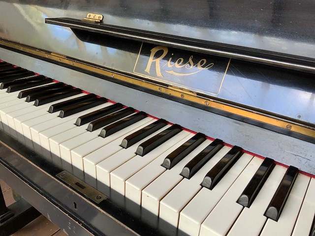 N.v. hees riese piano - afbeelding 10 van  11