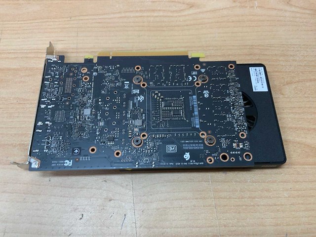 Nvidea - quadro p2200 - videokaart - afbeelding 3 van  4