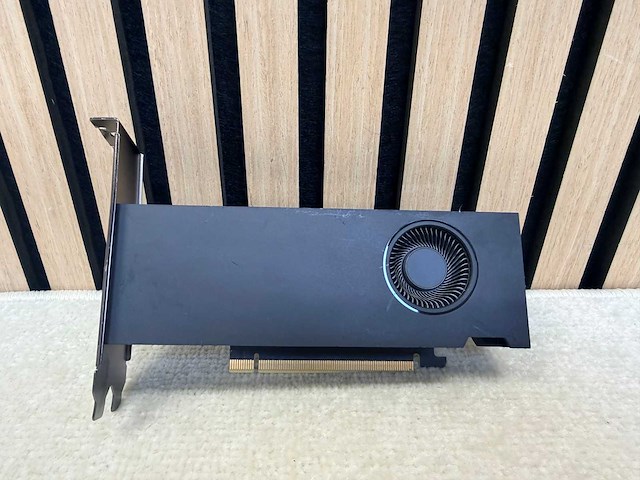 Nvidia - rtx a2000 - 6gb / gddr6 / workstation videokaart - afbeelding 1 van  8