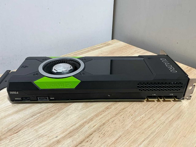 Nvidia quadro p5000 16gb gddr5x grafische kaart - afbeelding 4 van  5