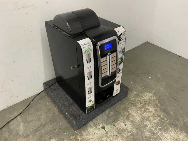 N&w global vending - solista - koffiemachine - afbeelding 3 van  7