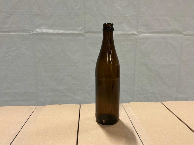 Nwr bruin 50 cl bierfles (420x) - afbeelding 1 van  4