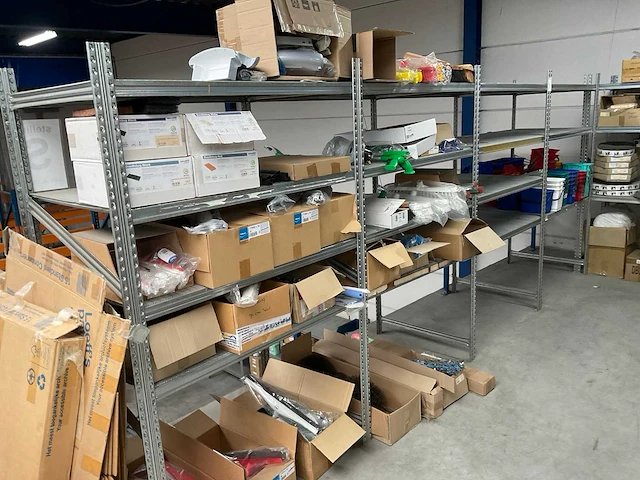 Oa bezems, div soorten vikan wissers, doodlebugs, etc partij schoonmaak artikelen - afbeelding 1 van  26