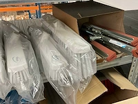 Oa bezems, div soorten vikan wissers, doodlebugs, etc partij schoonmaak artikelen - afbeelding 17 van  26