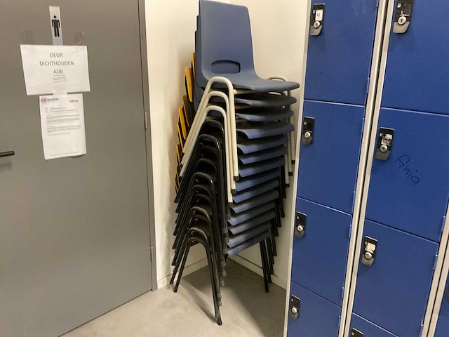 O.a. overtoom 4-deurs lockerkast - afbeelding 4 van  8