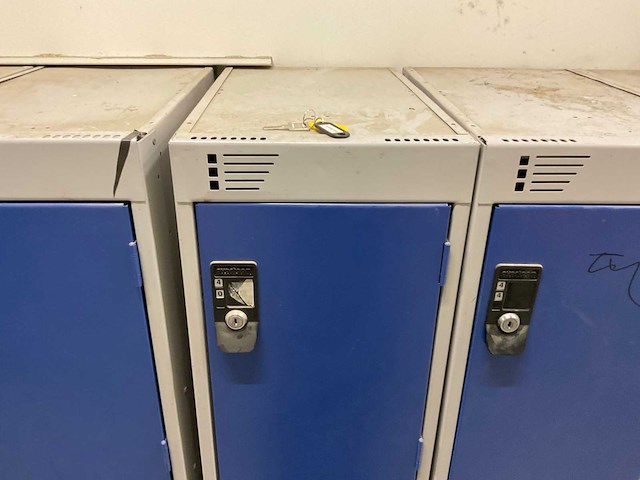 O.a. overtoom 4-deurs lockerkast - afbeelding 8 van  8