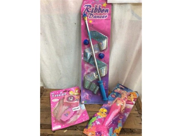Oa ribbon dancer - afbeelding 1 van  2