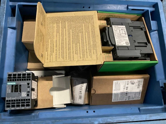 O.a siemens partij schakelaars - afbeelding 15 van  15