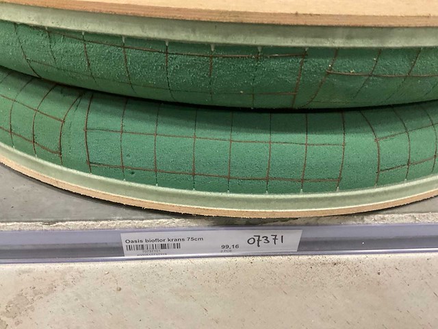 Oasis foam frames steekschuim - afbeelding 26 van  26