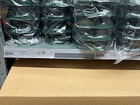 Oasis schaaltjes, grafvazen, floristen vazen en emmers - afbeelding 5 van  33