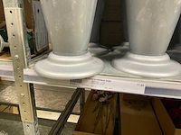 Oasis schaaltjes, grafvazen, floristen vazen en emmers - afbeelding 21 van  33