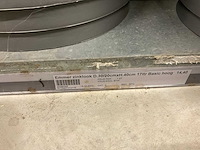 Oasis schaaltjes, grafvazen, floristen vazen en emmers - afbeelding 26 van  33