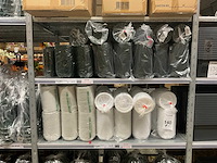 Oasis schaaltjes, grafvazen, floristen vazen en emmers - afbeelding 28 van  33