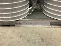 Oasis schaaltjes, grafvazen, floristen vazen en emmers - afbeelding 33 van  33