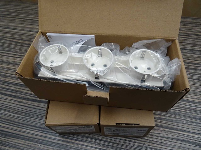 Obo betterman - brk 3std rwsrt - stekkerdoos (3x) - afbeelding 1 van  2