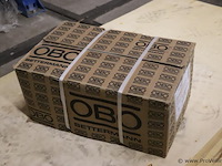 Obo dakleidinghouder voor platte daken 165 mbg-8-10 - 5218700 - 1 doos á 12 stuks - afbeelding 2 van  3