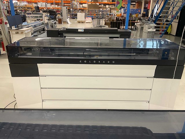 Océ colorado 1640 grootformaat uv gel printer - afbeelding 4 van  11
