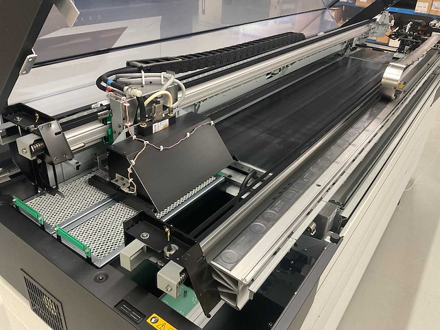 Océ colorado 1640 grootformaat uv gel printer - afbeelding 4 van  15