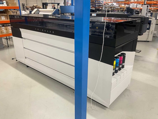 Océ colorado 1640 grootformaat uv gel printer - afbeelding 2 van  4