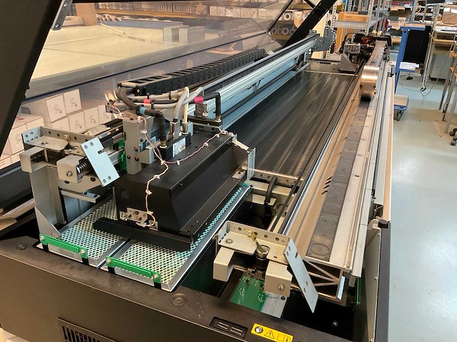 Océ colorado 1650 uv-gel grootformaat printer - afbeelding 8 van  8