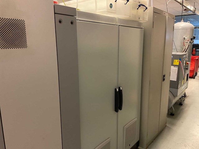 Océ varioprint 3 series i-300 digitale kleurenprinter - afbeelding 18 van  41