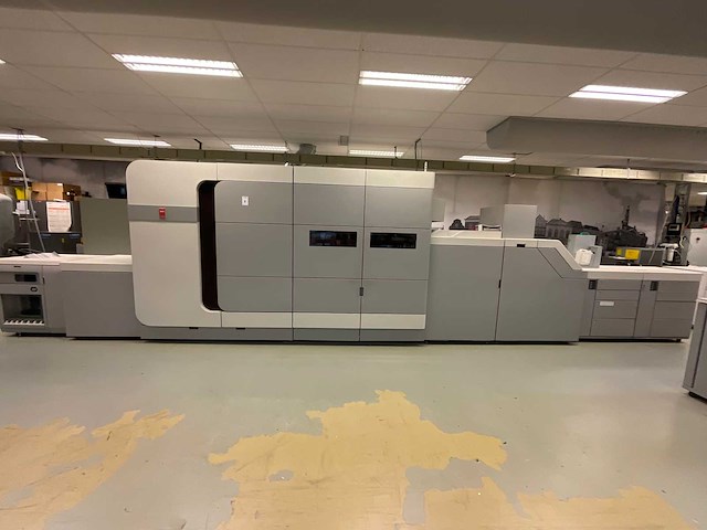 Océ varioprint 3 series i-300 digitale kleurenprinter - afbeelding 12 van  41