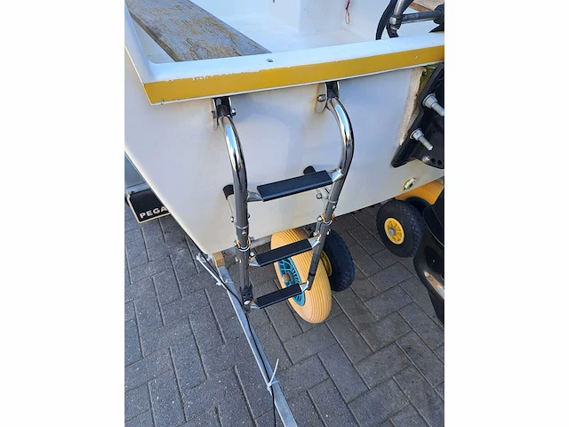 Ocqueteau - boum 420 - console boat and fishing boat - 1991 - afbeelding 12 van  13