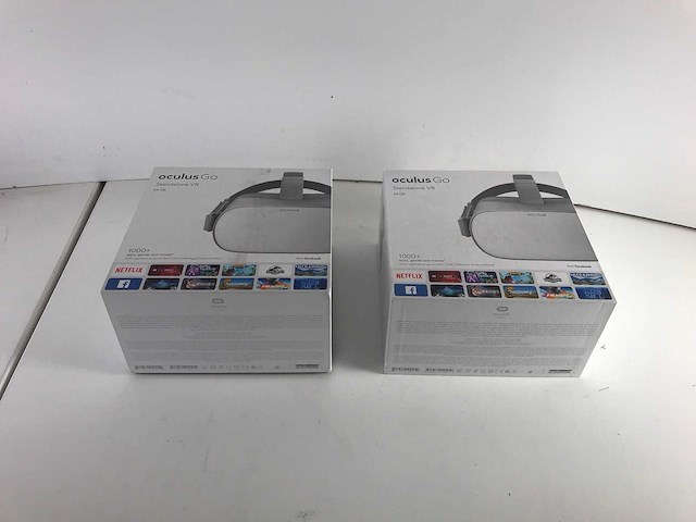 Oculus (315-00744-03) go standalone vr headsets 64gb (2x) - afbeelding 1 van  4