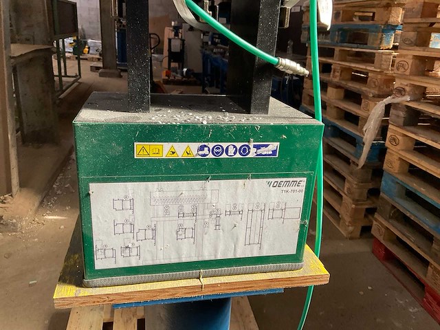 Oemme t1k-701-00 aluminium profiel ponsmachine - afbeelding 6 van  17