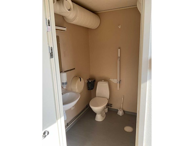 Office cabin - kantoorgebouw bestaande uit 8 units - afbeelding 34 van  143