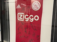 Officieel gesigneerd ingelijst ajax shirt seizoen 2022-2023 adidas, afc ajax, 2022-2023 - afbeelding 4 van  4