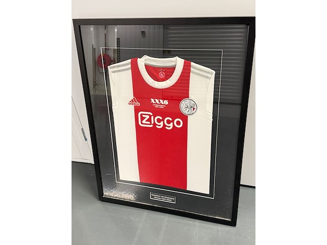 Officieel ingelijst ajax kampioensshirt seizoen 2021-2022 afc ajax, 2021-2022 - afbeelding 1 van  3