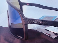 Officiële oakley sutro prizm zonnebril - full set compleet - afbeelding 7 van  11