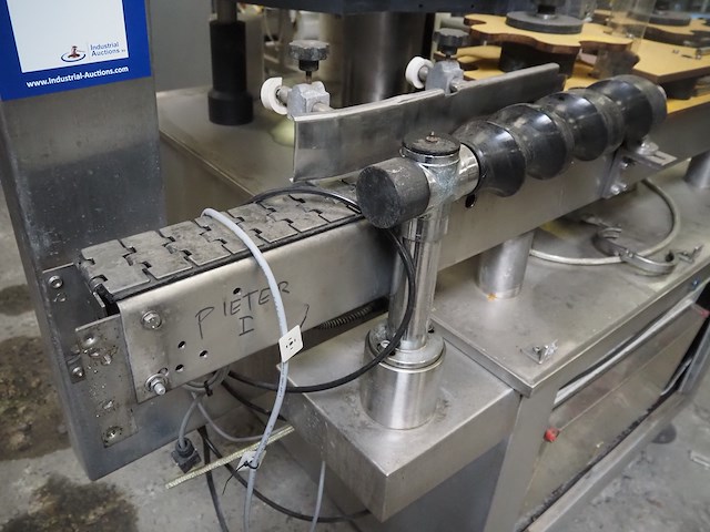 Officine ne s.p.a. - afbeelding 13 van  14