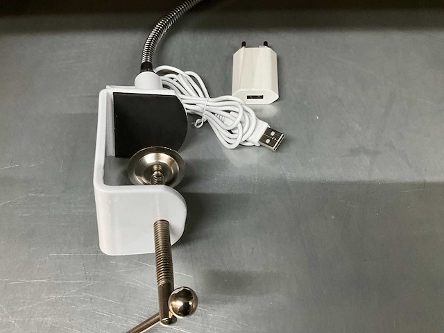 Ofs-0086 led tafellamp usb (135x) - afbeelding 1 van  2