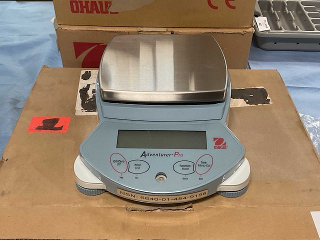 Ohaus adventurer pro weegschaal - afbeelding 2 van  5