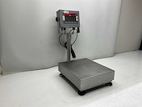 Ohaus defender 3000 xtreme w weegschaal - afbeelding 1 van  4