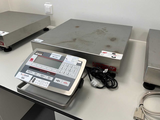 Ohaus defender 5000xtremew bench scale - afbeelding 1 van  1