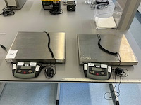 Ohaus es100l weegschaal (2x) - afbeelding 1 van  7
