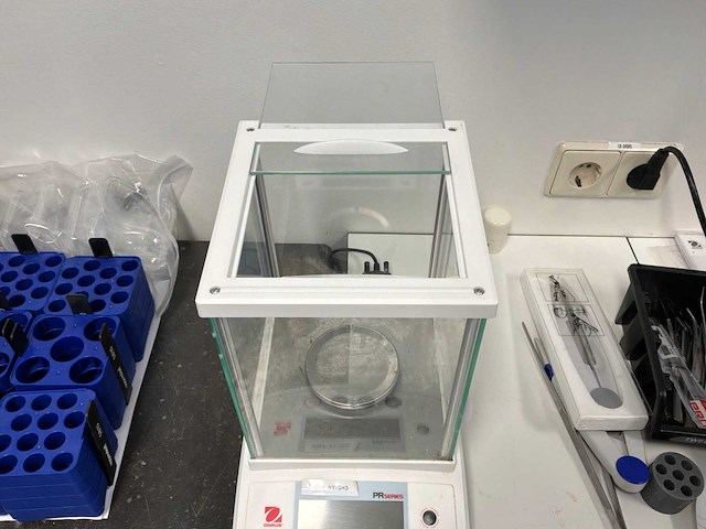 Ohaus prseries precisieweegschaal - afbeelding 4 van  4