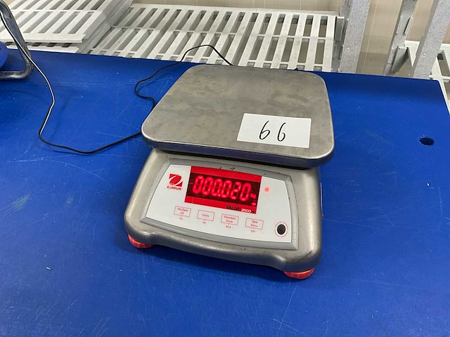 Ohaus valor 2000w weegschaal - afbeelding 1 van  5