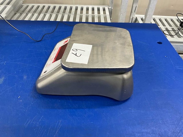 Ohaus valor 2000w weegschaal - afbeelding 2 van  4