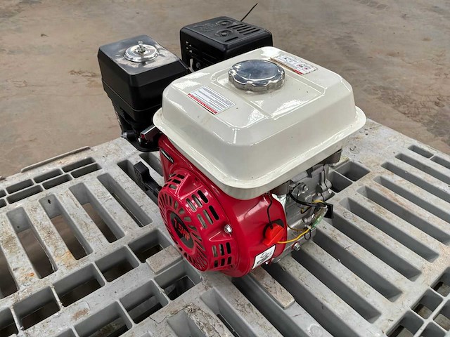 Ohv 2 takt benzinemotor - afbeelding 3 van  8