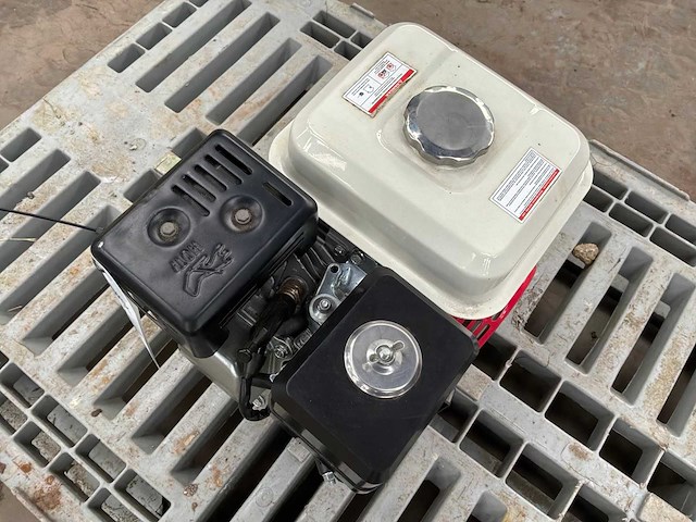 Ohv 2 takt benzinemotor - afbeelding 6 van  8
