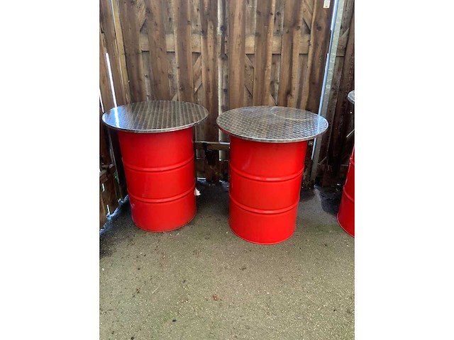 Oil drum bar table (2x) - afbeelding 1 van  2