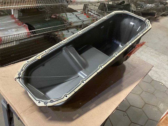 Oil pan - afbeelding 4 van  5