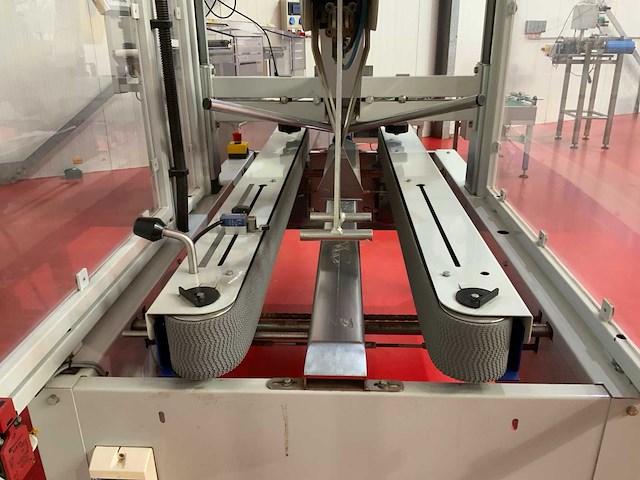 Ok packaging systems supertaper 1f verpakkingsmachine - afbeelding 5 van  15